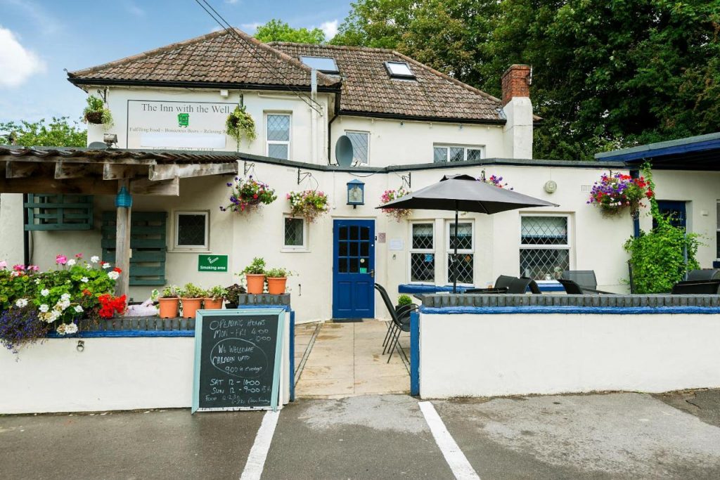 The Inn With The Well, Ogbourne St. George Photo