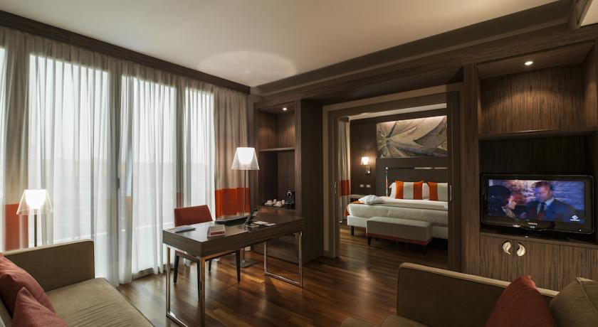 Ramada Plaza Milano, Milan Photo
