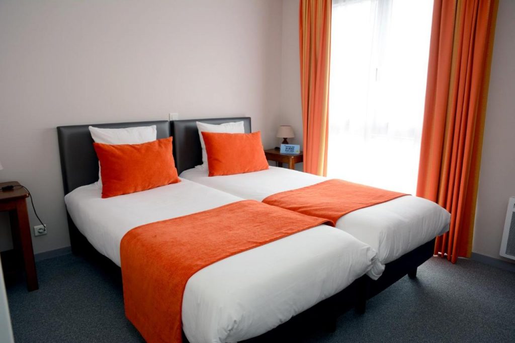 Logis Hôtel Restaurant La Paix, Forges-les-Eaux Photo