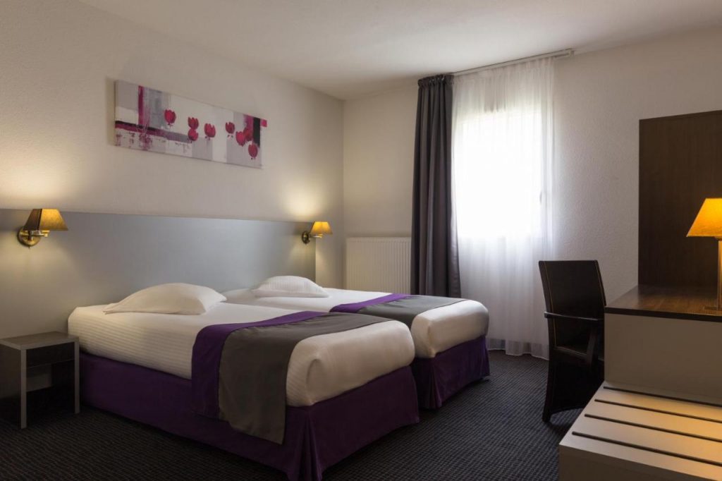 The Originals City Hôtel Acadine, Le Neubourg Photo